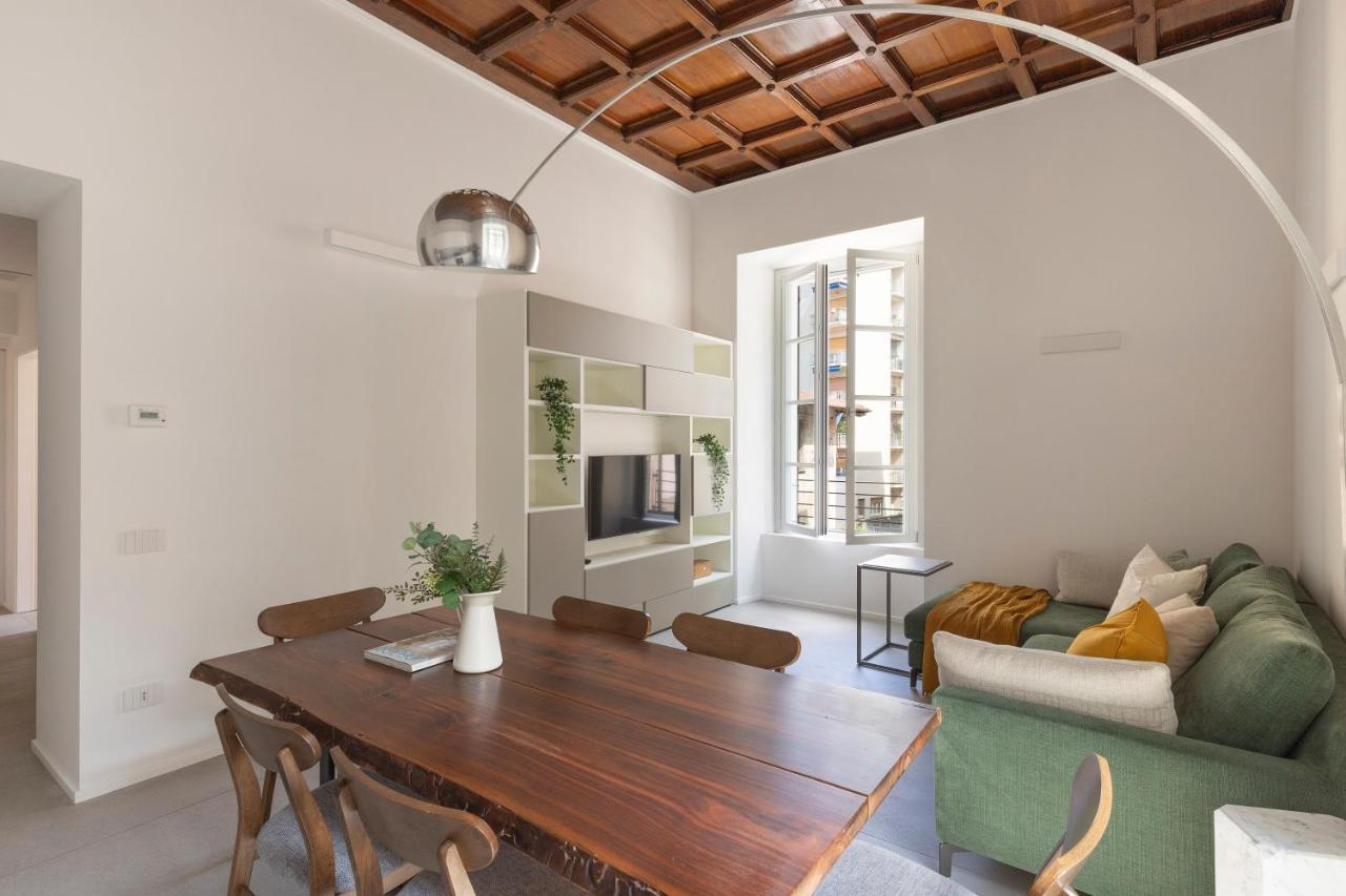 Mc House Como Con Posto Auto Exterior photo